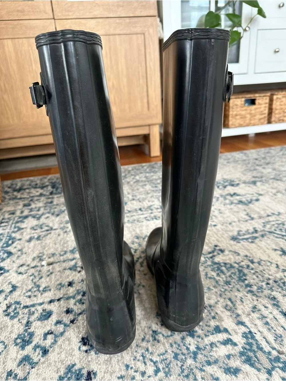 Hunter Tall Rain Boots in black - Picture 2 of 9